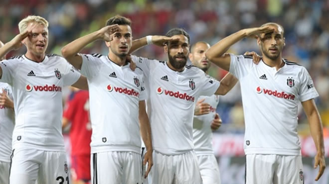 Şehitler için anlamlı uygulama!