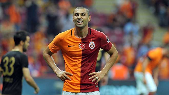 Burak'tan maç sonu sürprizi! Otoparkta...
