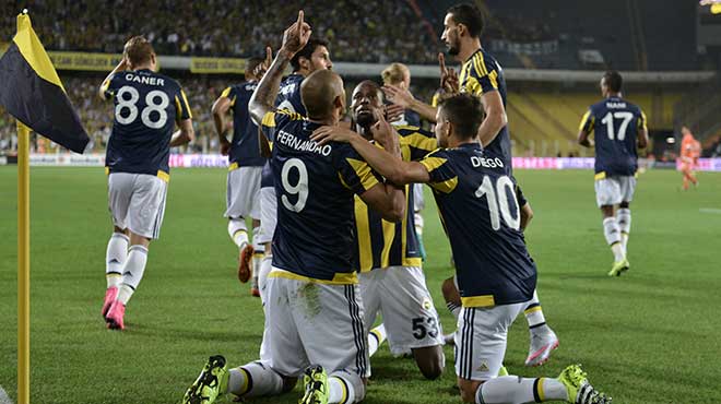 KADIKÖY'DE FENERBAHÇE ŞOV!