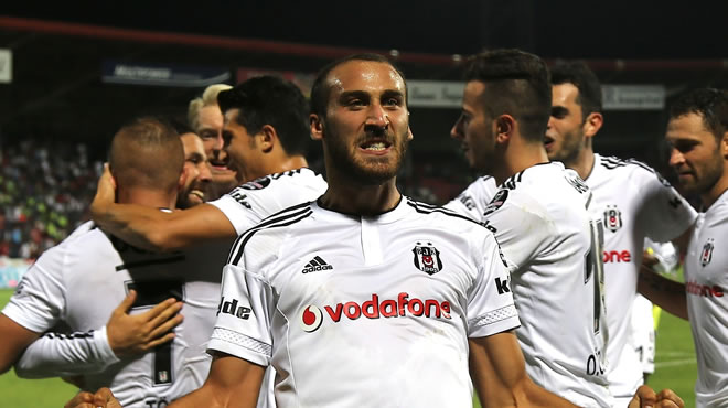 Şok oldular! Cenk Tosun‘dan Terim‘e mesaj!