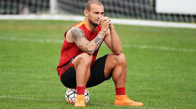 FLAŞ! Sneijder imza atmıyor çünkü...