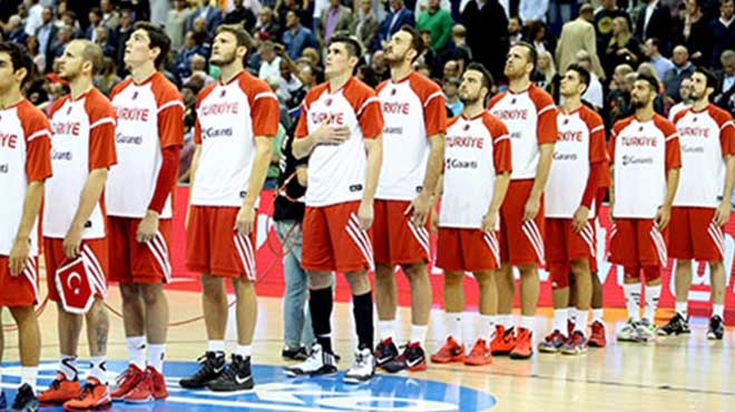 Devler 28 yıl sonra İzlanda karşısında