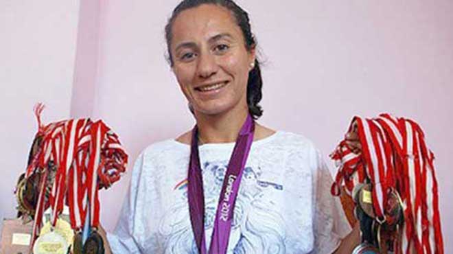 Aslı Çakır Alptekin'e tabela şoku!