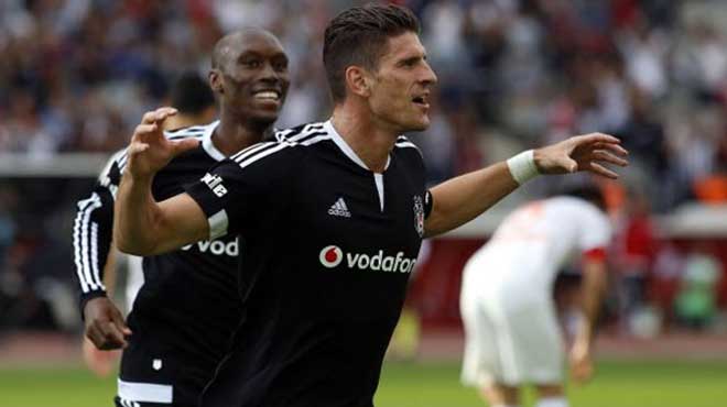 Beşiktaş vazgeçti sandı ağladı!