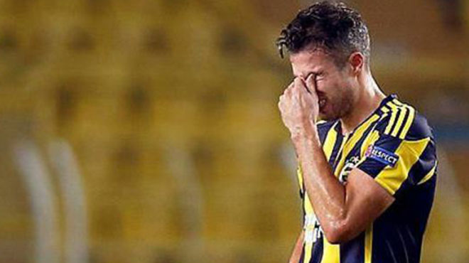 ŞOK! Van Persie ile ipler koptu!