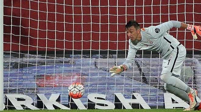 Muslera geçen seneyi hatırlattı!