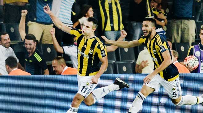 Van Persie'den Pereira'ya gönderme!