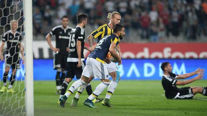 FLAŞ! İki yıldıza büyük tepki var!