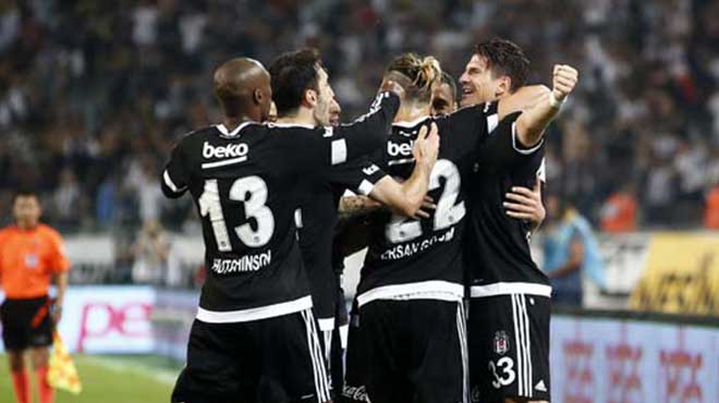 Beşiktaş‘tan tarihe geçen zafer!