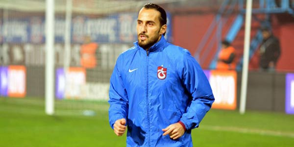 Erkan Zengin, takım arkadaşını yumrukladı!