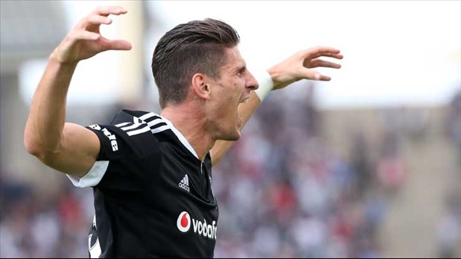 Mario Gomez'e milli takım müjdesi!