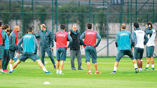 Terim'in Çek'i yıkma planı!