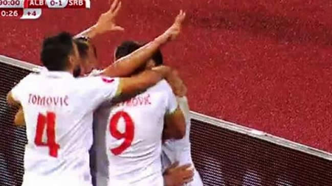 Beşiktaşlı Tosic tepki çekti! Çetnik selamı...