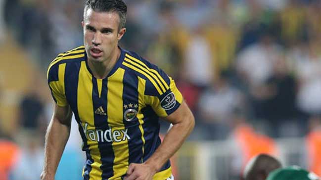 Dünya devi Robin Van Persie'nin peşinde!