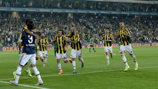 F.Bahçeli yıldız Benfica'yı destekliyor!