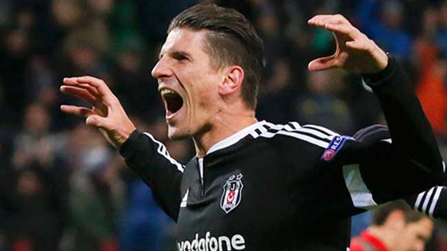 Mario Gomez şoku! Sezon sonunda...