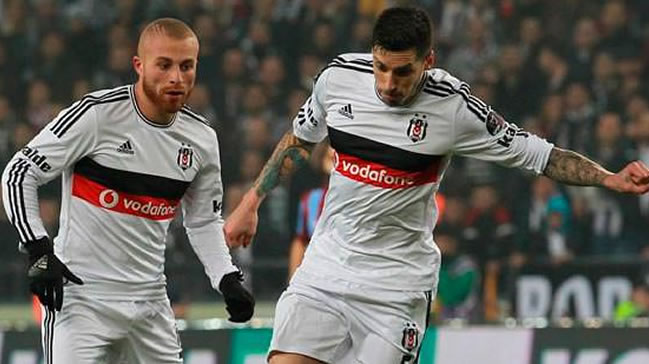 Beşiktaş'a çifte şok!