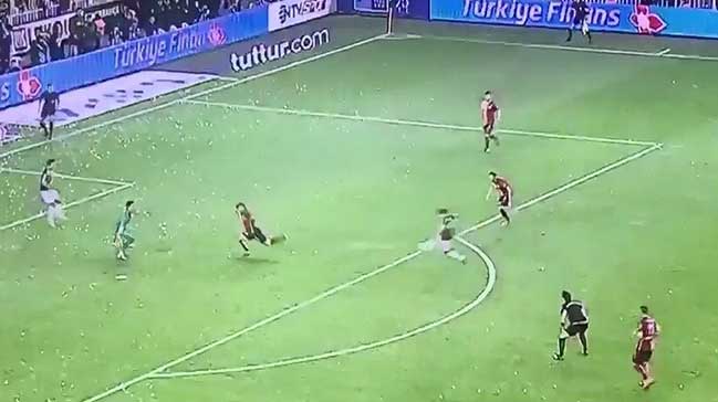 Fenerbahçe'nin golünde ofsayt tartışmaları!