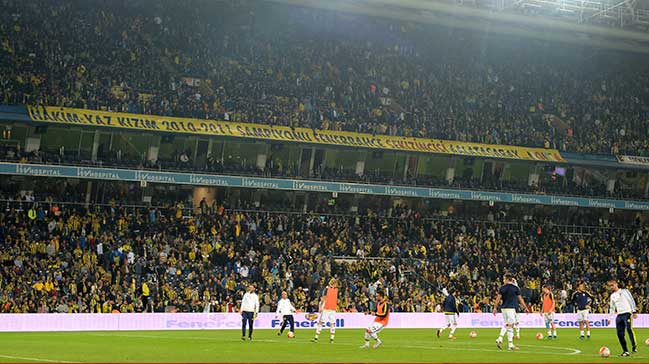Kadıköy'de maç bitti olay çıktı!