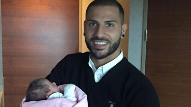Beşiktaşlı Quaresma'nın kızı dünyaya geldi