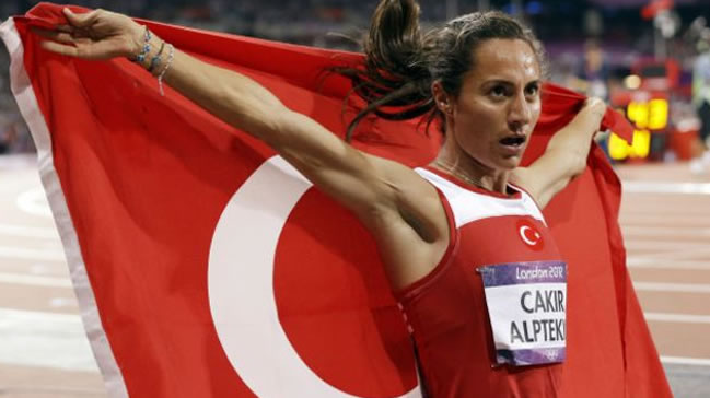 Aslı Çakır Alptekin'e çirkin santaj!
