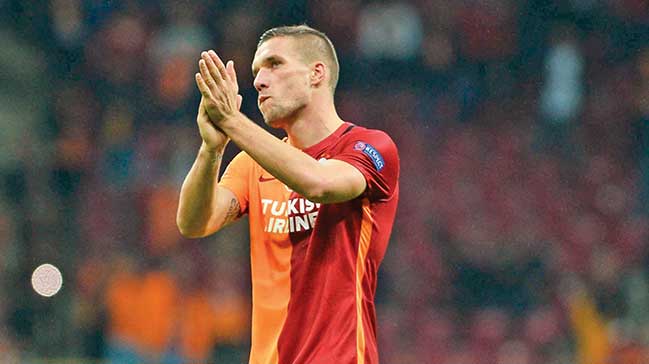 Podolski rekora koşuyor