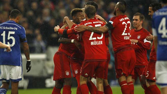 Bayern Schalke'ye de acımadı