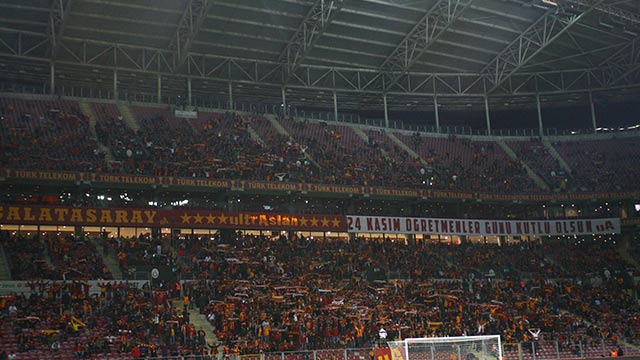 TT Arena'da 'Yönetim istifa' sesleri...
