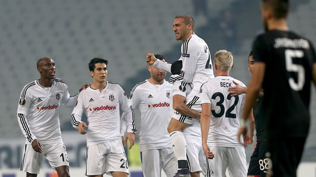 Lider her yerde lider!