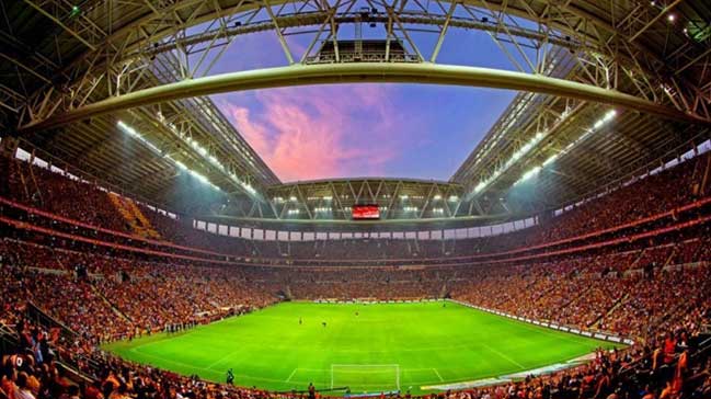 Galatasaray'da 'lise' ayaklanması!