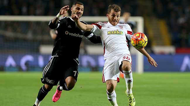 Sporting Quaresma için gözünü kararttı!