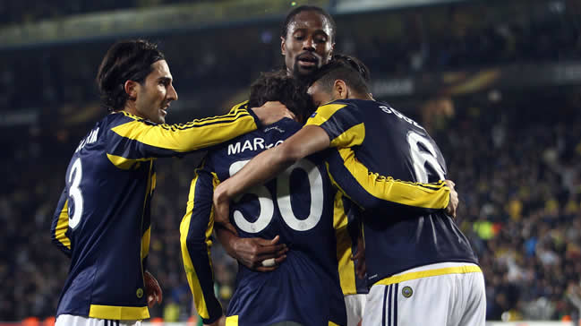Fenerbahçe 10 kişiyle turladı!