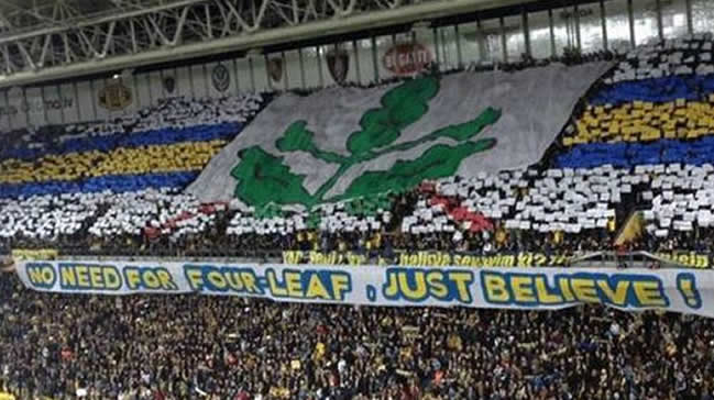 Tribünlerden Celtic'e gönderme!