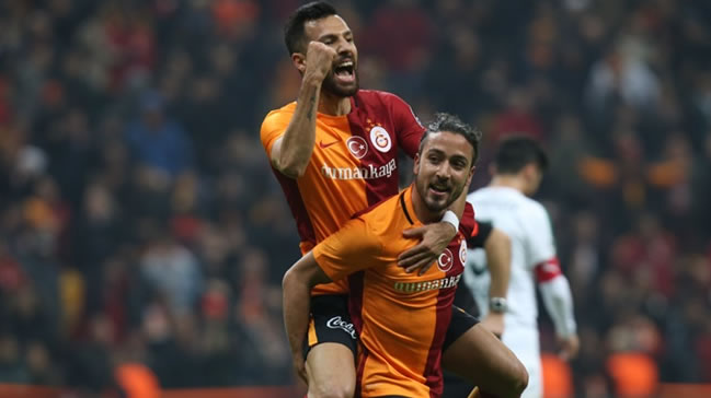 Beşiktaş'a Tarık Çamdal sürprizi!