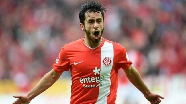 Terim'in son gözdesine talip çıktı!