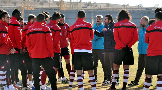 9 oyuncu FIFA'ya gidiyor!