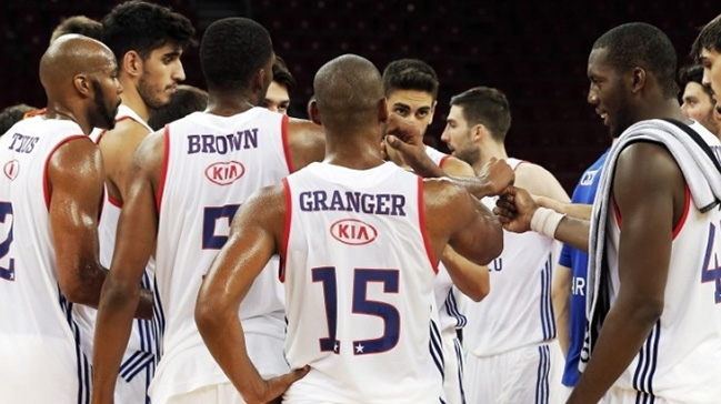 Anadolu Efes ilk maçına çıkıyor