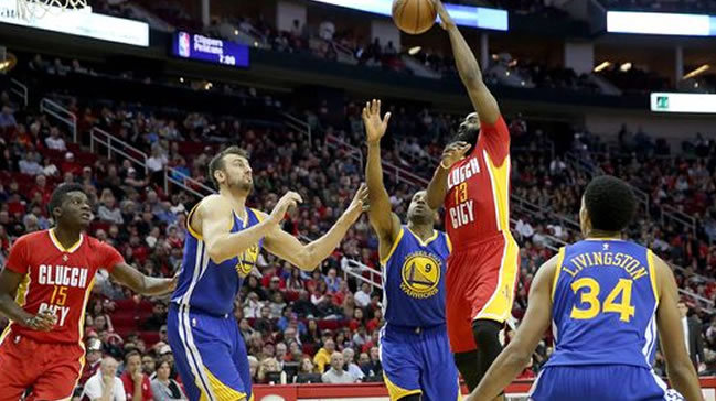 Warriors 30. galibiyetini aldı