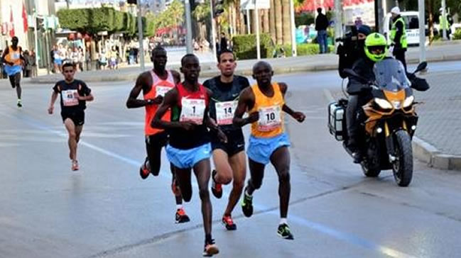 Adana'da ipi Kipyego ve Brihane göğüsledi