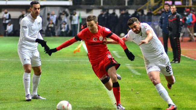 G.Saray, Manisa'dan 1 puanla dönüyor...