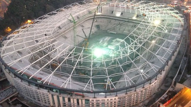 Vodafone Arena'da bir işçi hayatını kaybetti