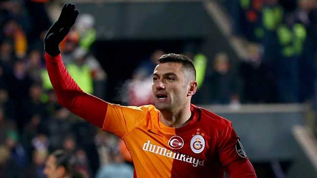 Burak Yılmaz veda eder gibi...
