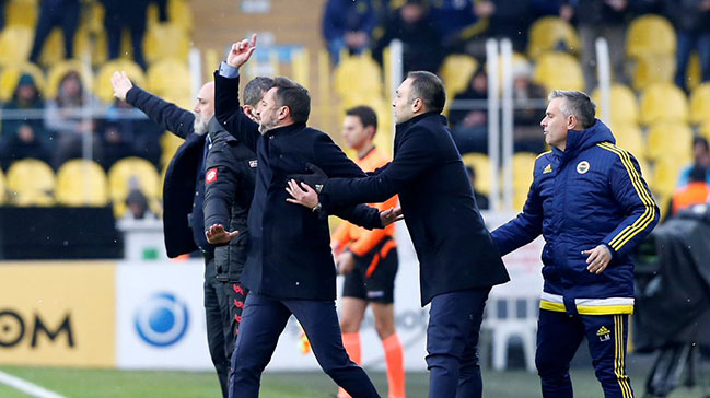 Pereira'dan penaltı, Beşiktaş ve G.Saray yorumu!