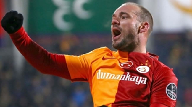 Sneijder'dan üst üste küfürler!