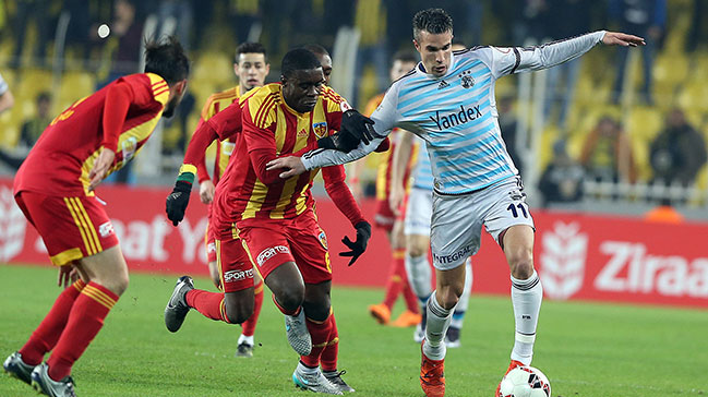 Fenerbahçe zor da olsa turladı!