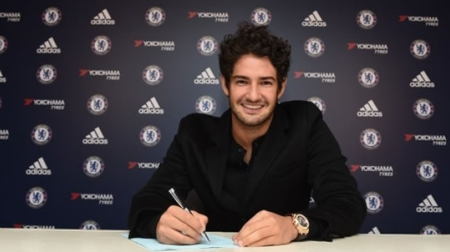 Ve Pato imzayı attı!