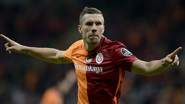 Podolski’den transfer açıklaması!