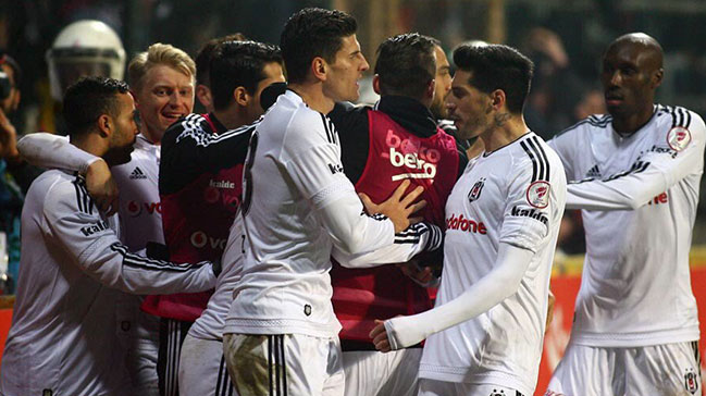 Beşiktaş çeyrek finalde!