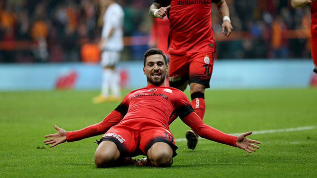 Sinan Gümüş: 'Çok iyi çalışıyorum...'