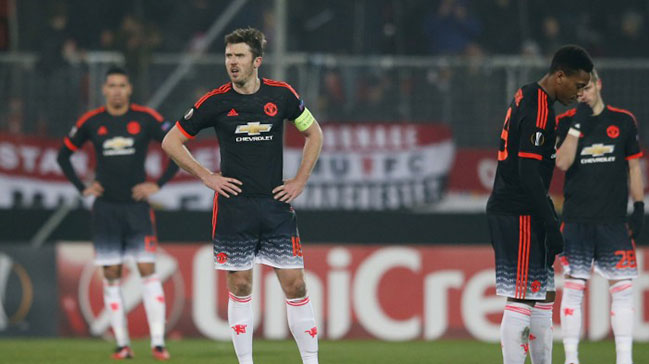 Manchester United'a soğuk duş